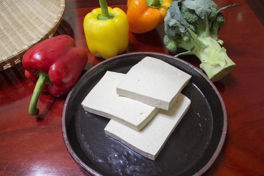 Tofu with peppers and vegetables